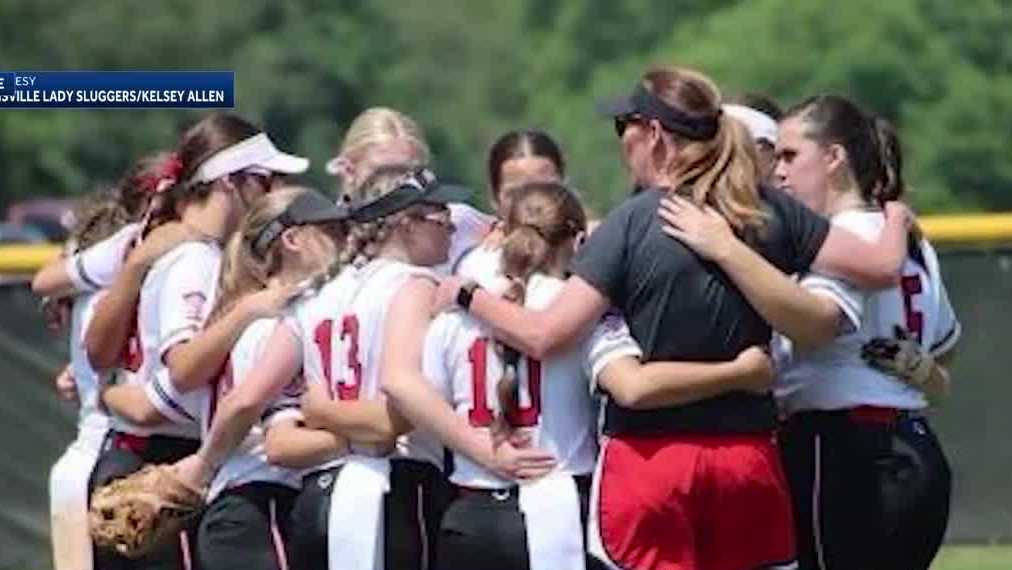 Louisville travel softball team ranks 9th nationally - Vimarsana News
