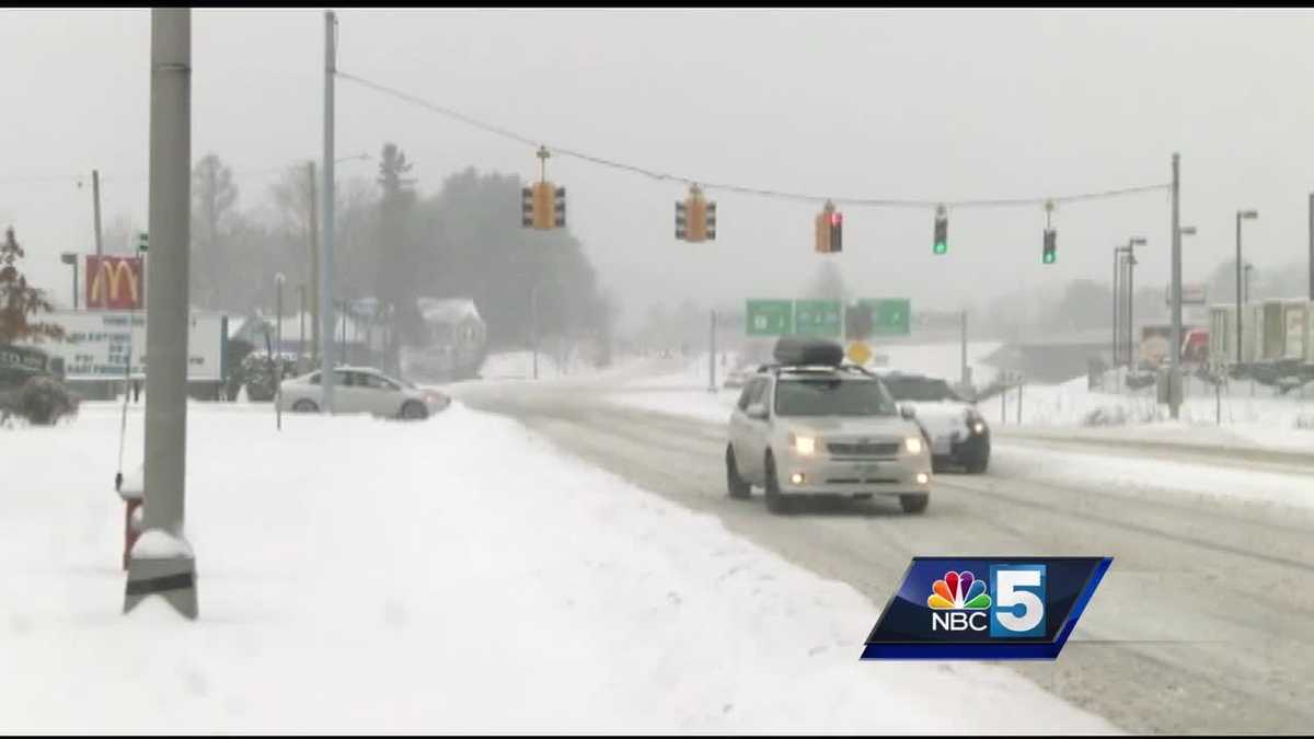 White River Junction deals with snowy conditions