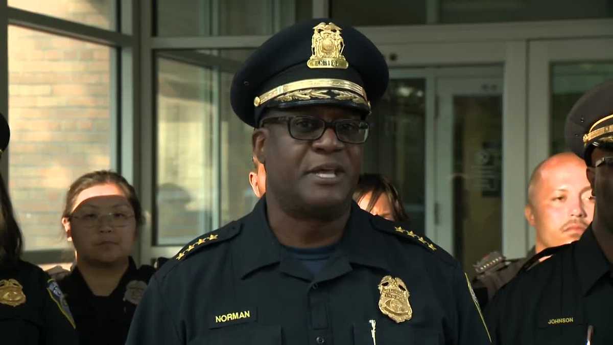 Milwaukee police Chief Jeffrey Norman among applicants for chief job in ...