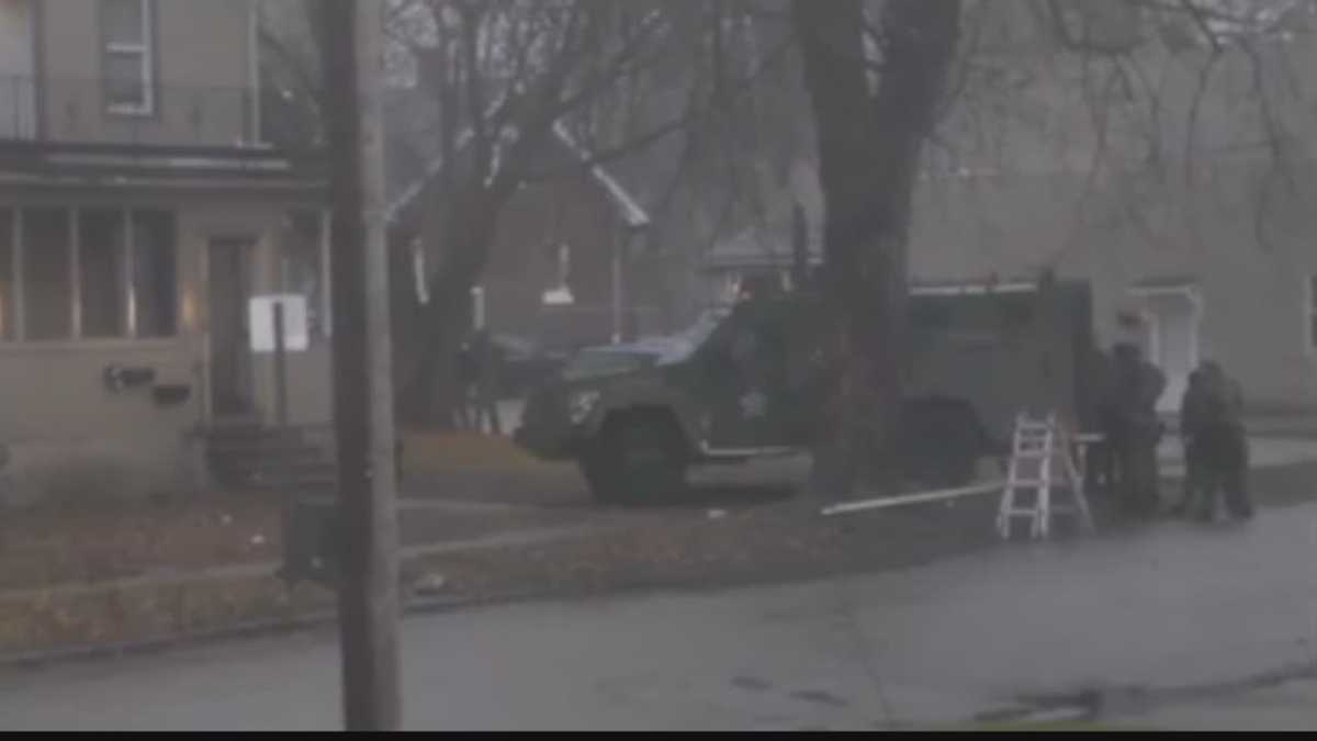 Neighbor catches part of Kenosha standoff on video