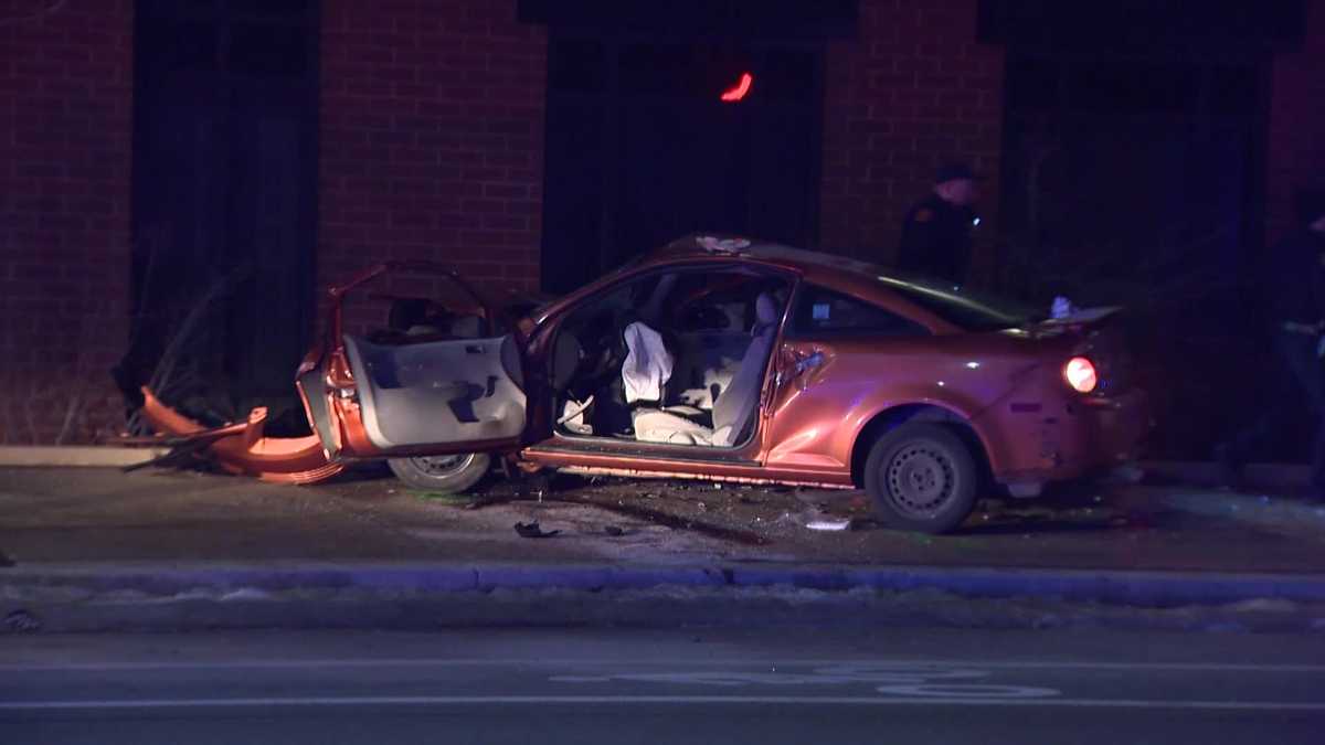 1 dead in South Side crash