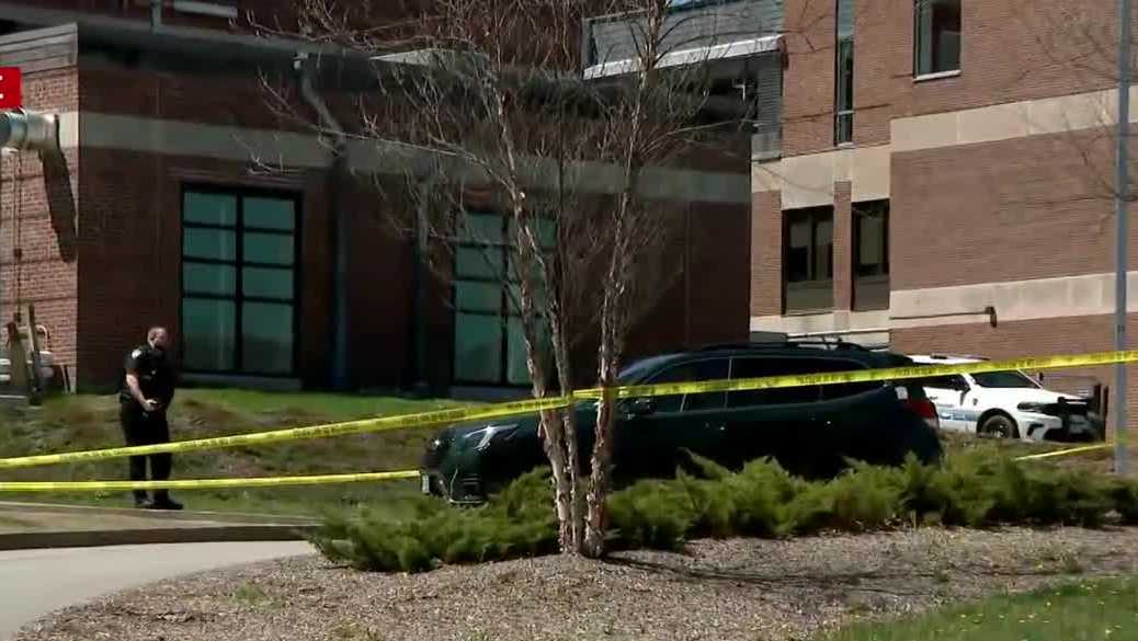 Sources: Man drives himself to VA after gun accidentally goes off