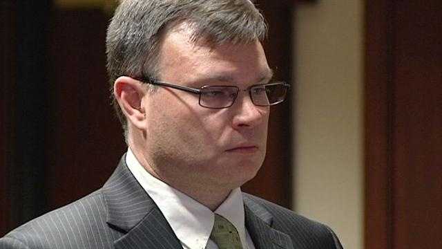 Physician avoids jail time on child porn conviction