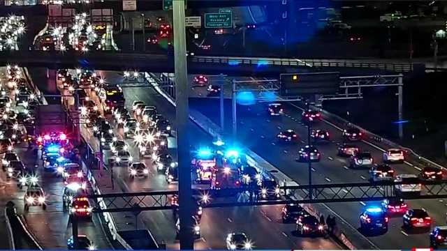 Officials trying to determine identity of man hit, killed on Interstate 93 in Boston - Vimarsana News