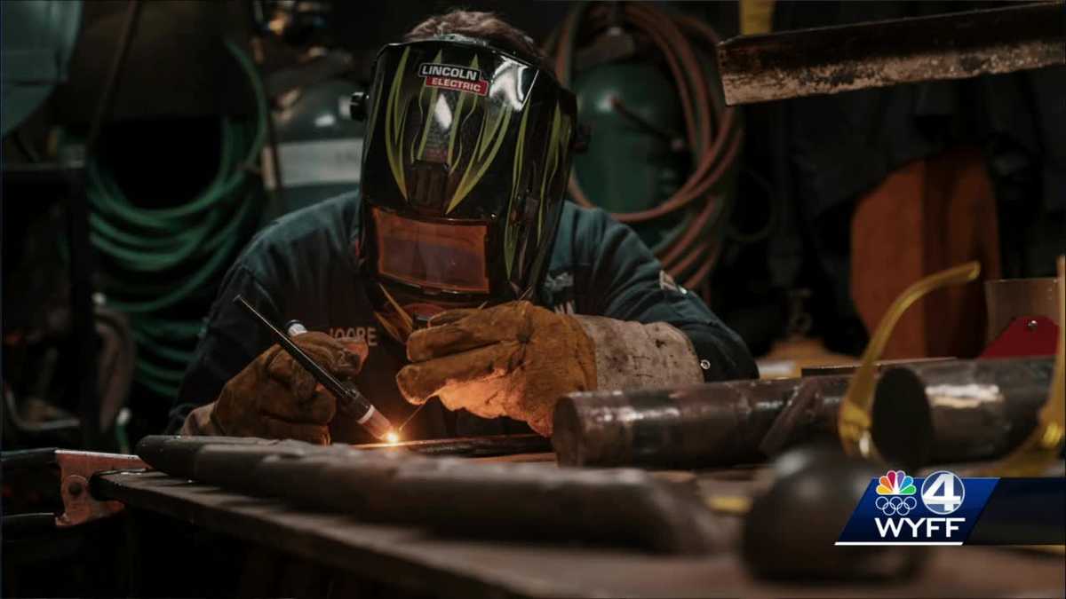 Upstate sailor using welding skills highlighted in Navy photo