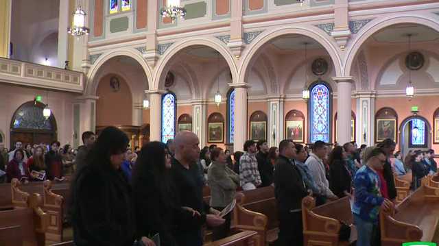 Christmas at the Cathedral: Catholics celebrate birth of Christ - Vimarsana News