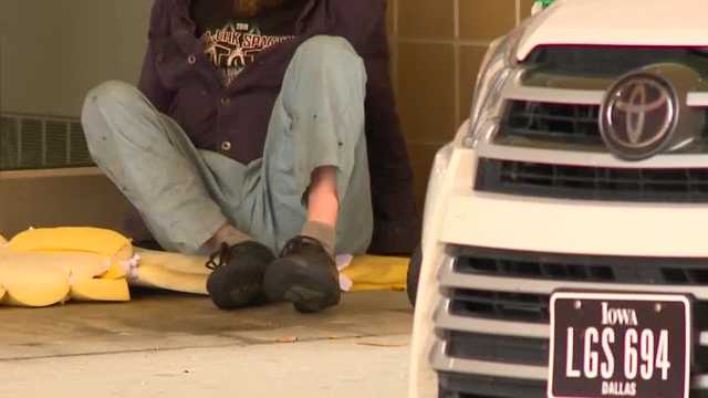 Business owners growing frustrated with Des Moines homeless population - Vimarsana News