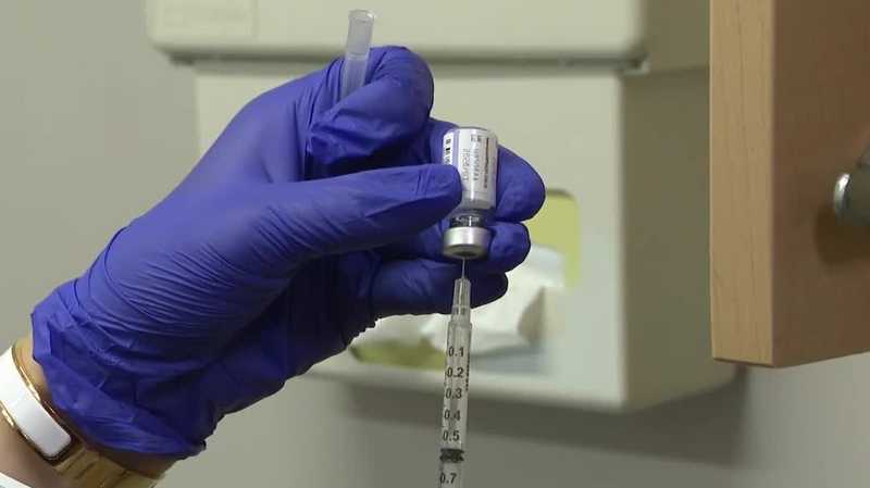 Flu cases rise in Des Moines, prompting vaccine reminders