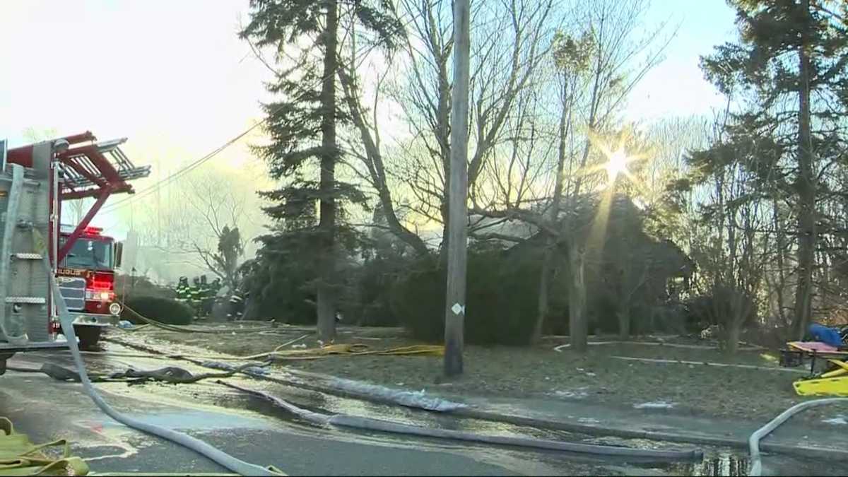 3 firefighters pulled to safety from 3-alarm blaze