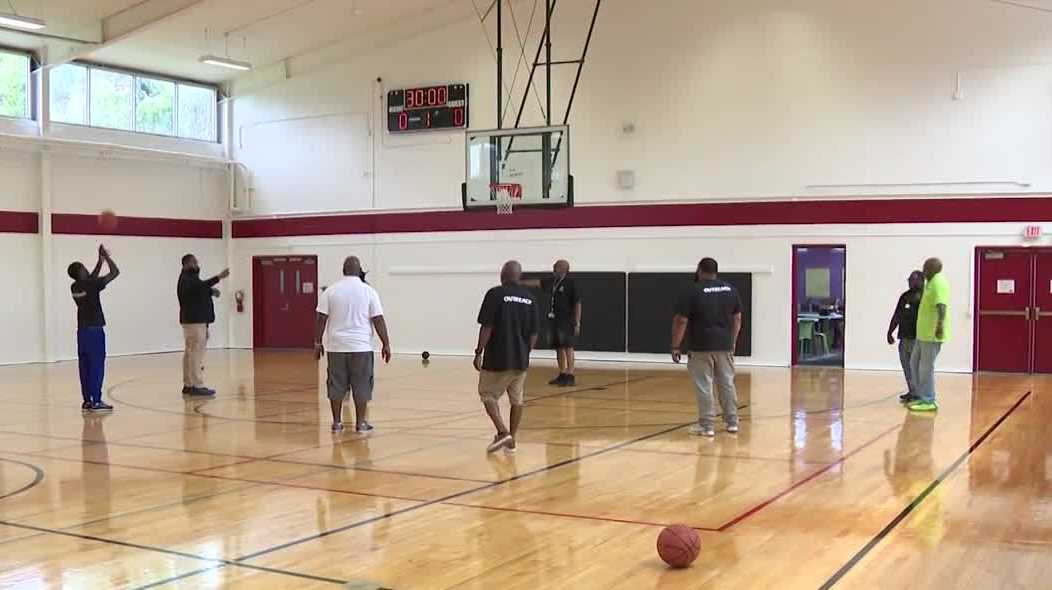 Louisville violence prevention program expands into community centers