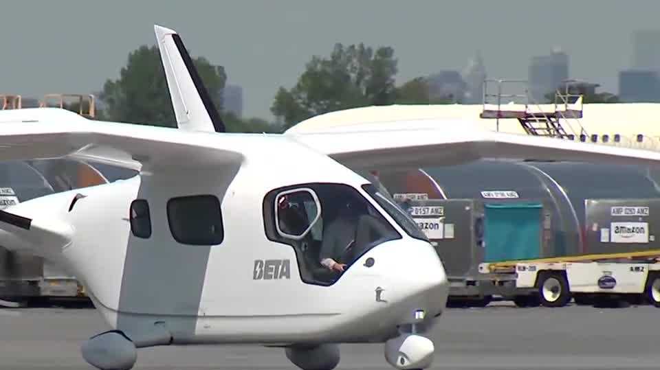 BETA aircraft makes historic landing
