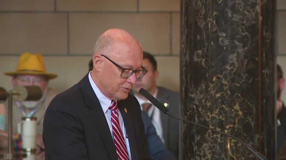 'It is a big number': Nebraska lawmakers mull solutions to $471 million budget deficit