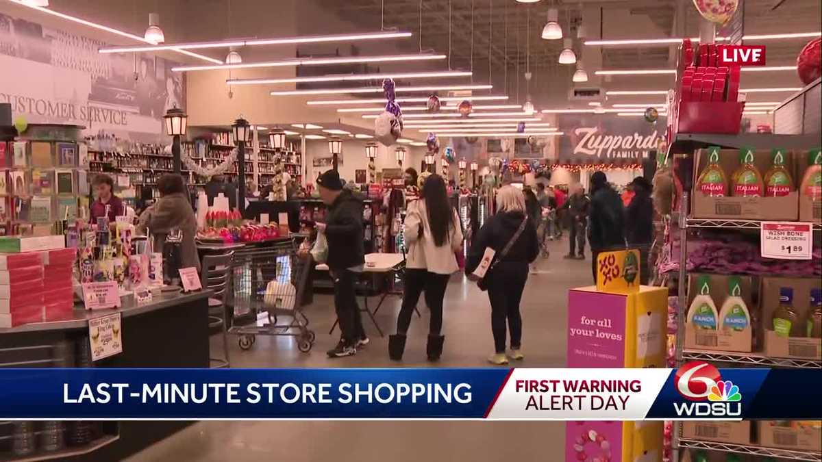 Shoppers make last-minute dash to stores amid severe weather impacts