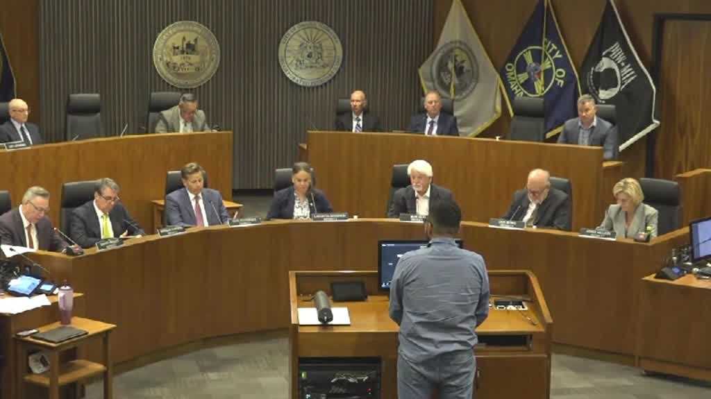 Mayor to consider Omaha minimum wage after council approves 4-3 - KETV