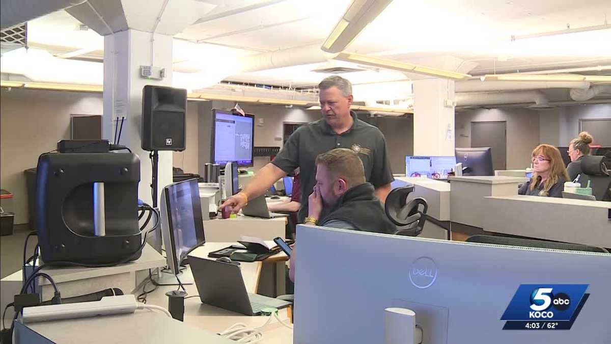 Oklahoma emergency operations center coordinates wildfire response