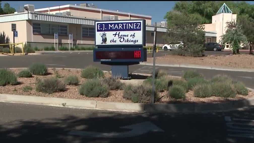 Santa Fe schools leaders postpone plans to close elementary schools