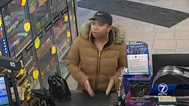 Omaha woman accused of attacking people in front of her child - Vimarsana News