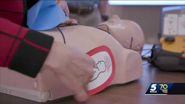 NFL officials rally in Oklahoma for sudden cardiac arrest bill - Vimarsana News