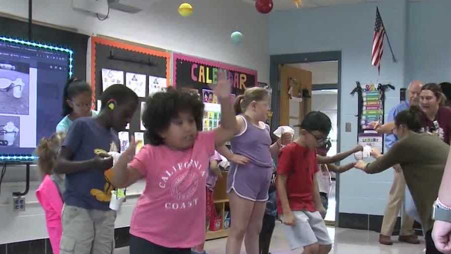 JCPS hosts annual camp for deaf, hard of hearing kids - Vimarsana News