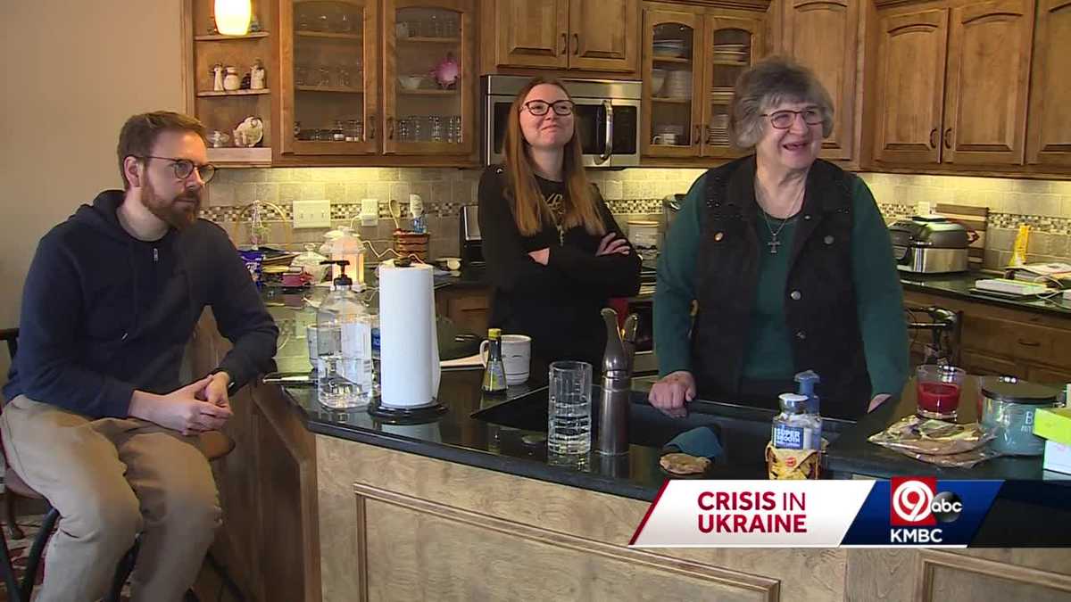 Kearney family hosts Ukrainian couple who fled violence