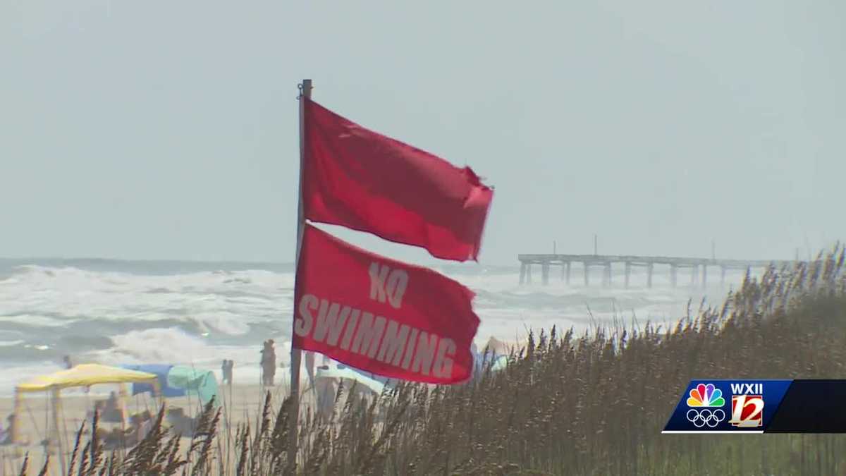 Hurricane Erin causing vacationers in North Carolina to change plans
