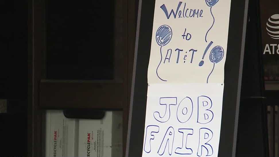 AT&T hiring nearly 40 employees during job fair in Louisville