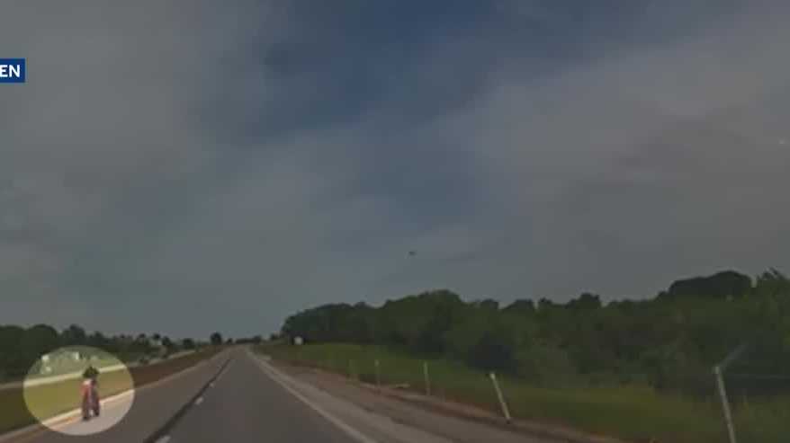 WILD VIDEO: Dashcam footage shows dirt bike leading police on wrong-way chase in Iowa