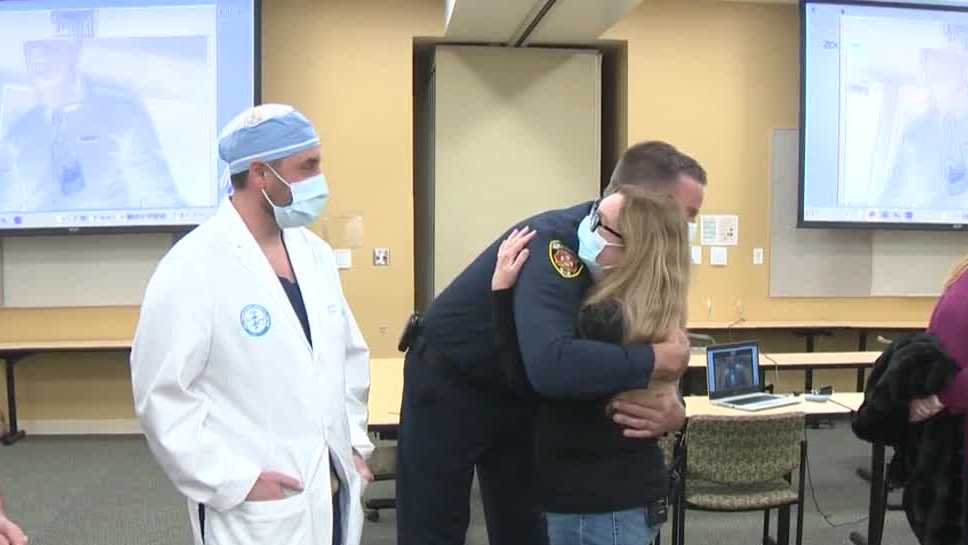 Health care workers on same flight where Auburn woman collapsed - Vimarsana News