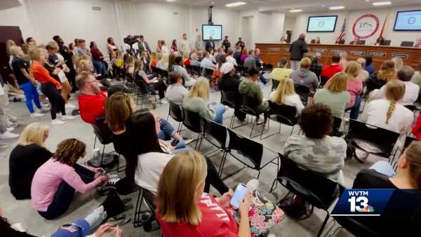 Parents and students packed into a Board meeting to express frustrations over school district leadership