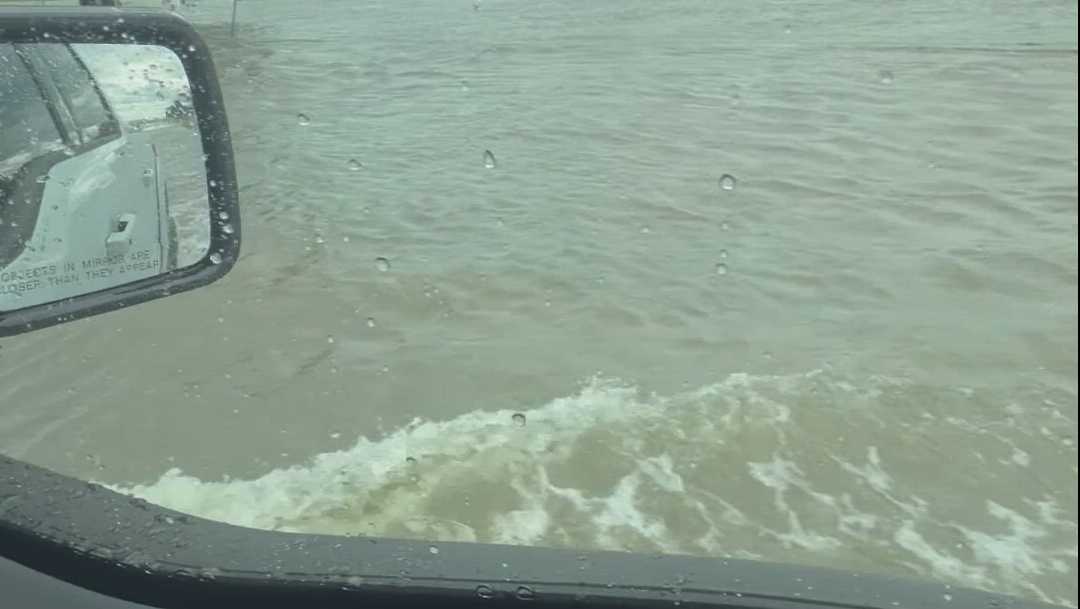 New Orleans lakefront sees high water due to Hurricane Isaias