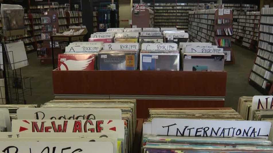 Vinyl records outsell CDs for first time since 1980s