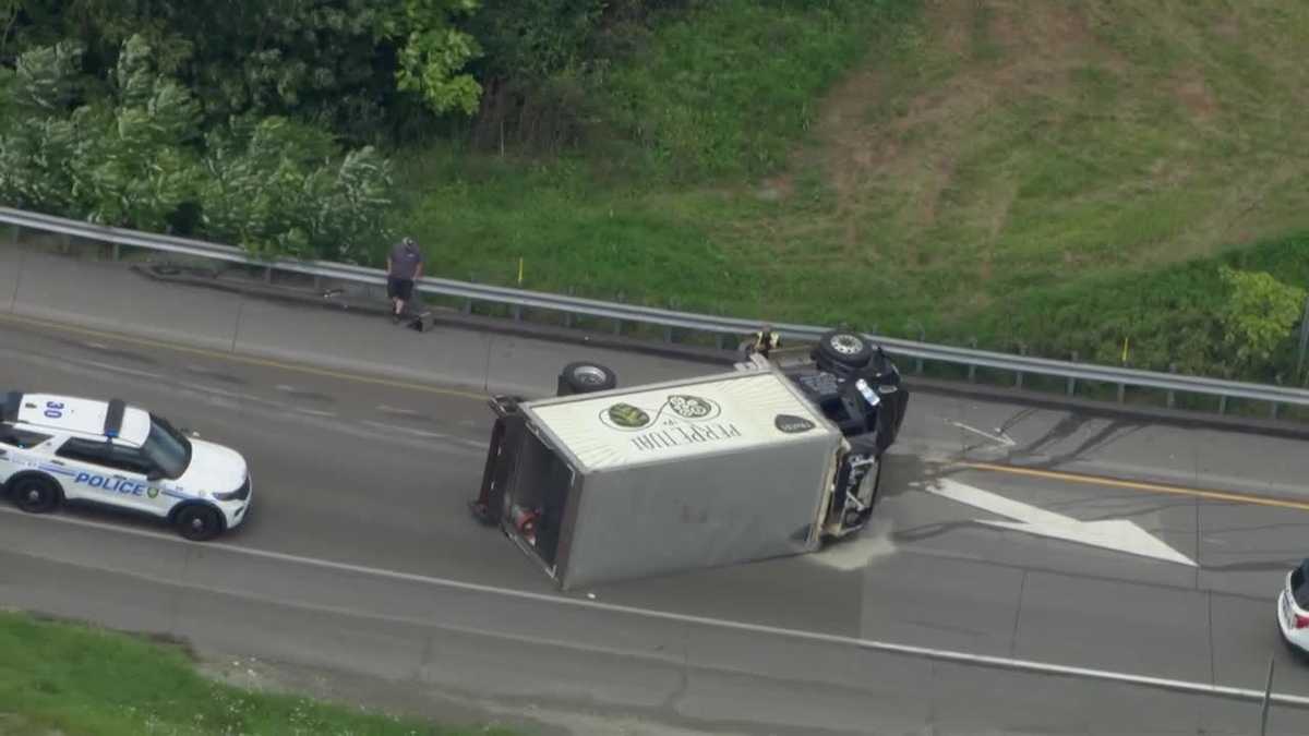 Troegs beer truck crashes, overturns on I-376 in Monroeville