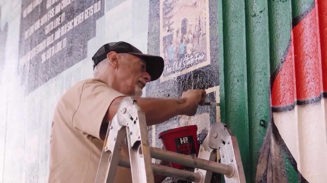Sacramento artist brings Latino history to life with elaborate Southside Park mural