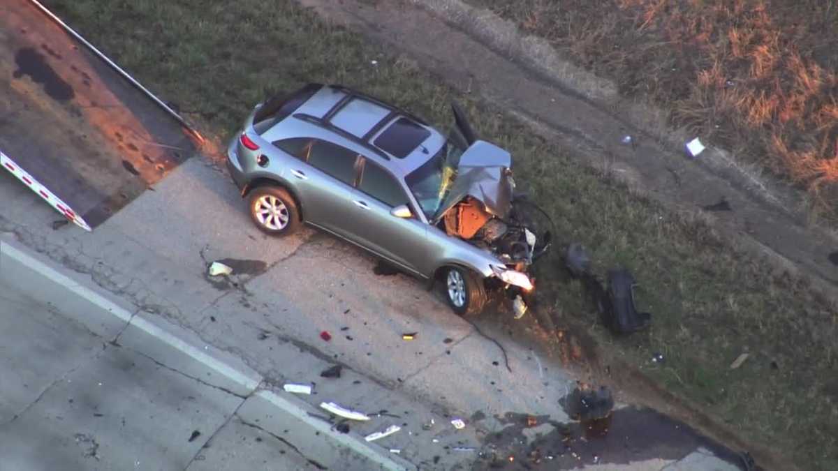 Damaging crash causes significant backup on westbound I-40 near Midwest City