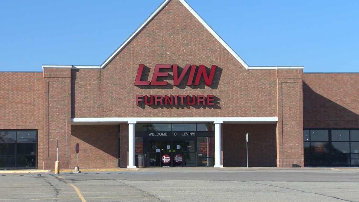 Former Levin Furniture owner announces new deal to reopen some stores