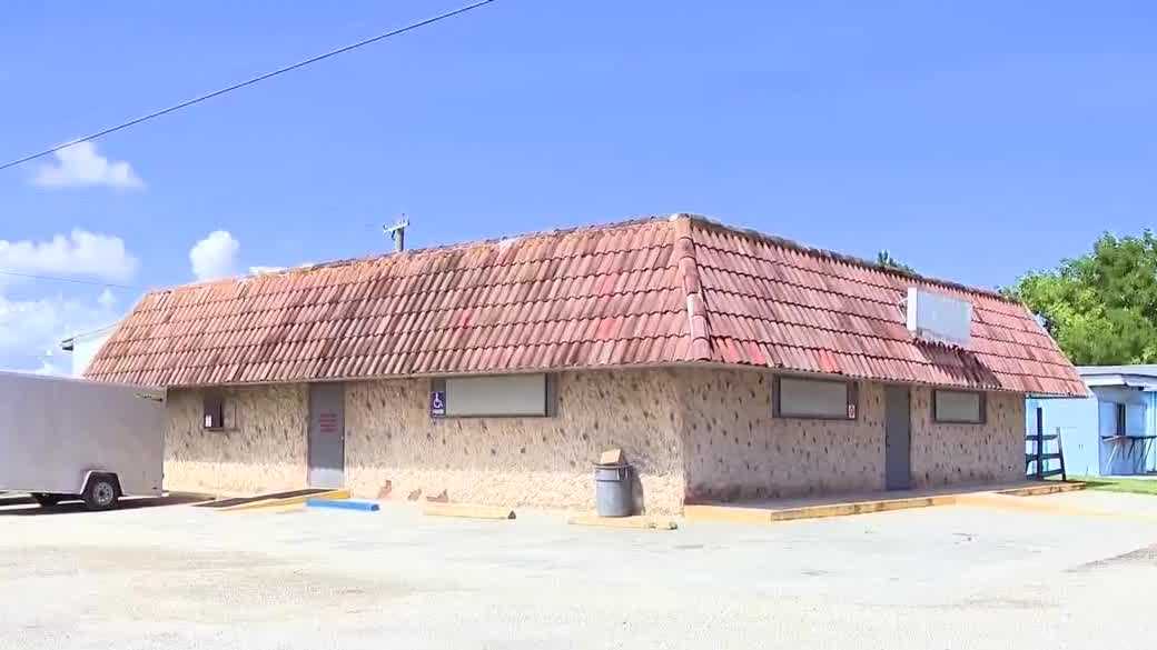 Man killed in shooting near Clewiston nightclub, suspect on the loose