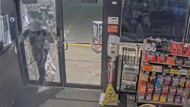 Crime Stoppers: E-cigarette thief hits Hy-Vee gas station - Vimarsana News