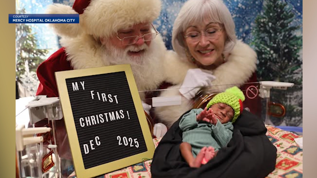 Santa and Mrs. Claus spread cheer with visit to newborns in NICU at Mercy Hospital