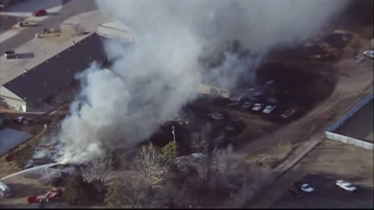 VIDEO: Sky 5 flies over large building fire in Edmond