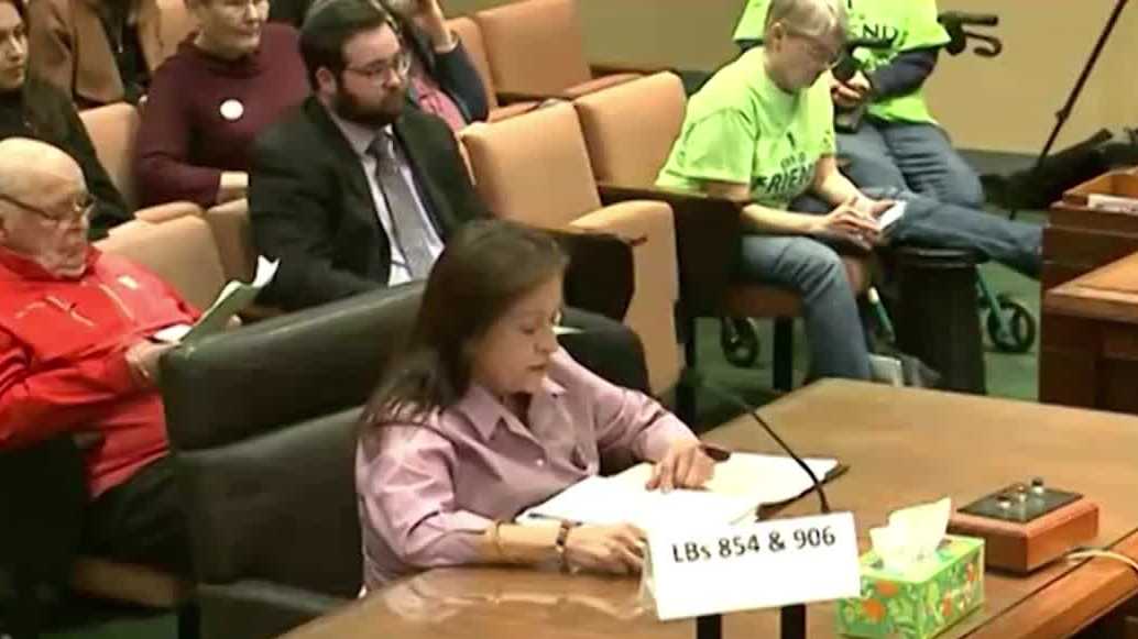 Nebraska lawmakers hear testimony on immigration bills
