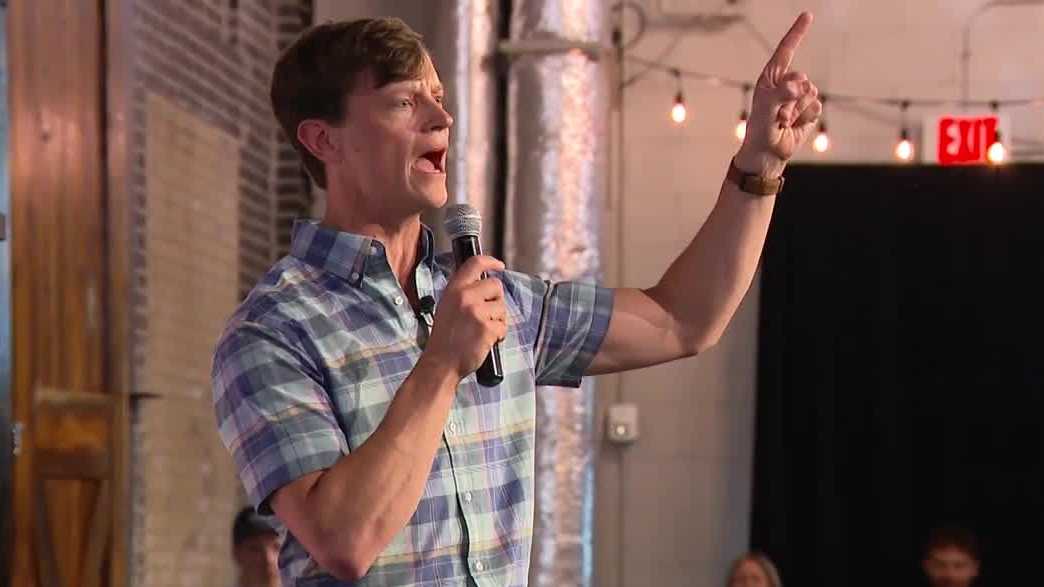 Sand touts Iowa Democrats' chances after Beshear rally