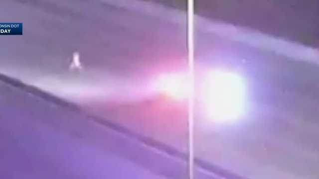 Oak Creek police chase naked man across freeway - Vimarsana News