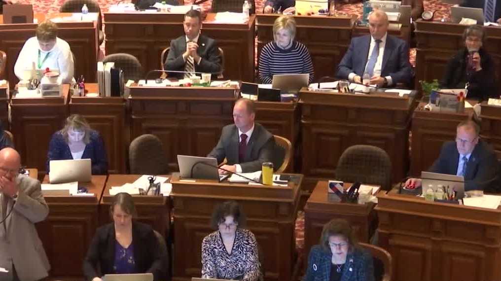 GOP bill seeks to gradually eliminate state tax in Iowa