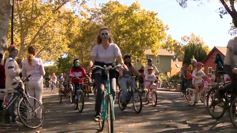 Zombie bike parade rolls through Davis