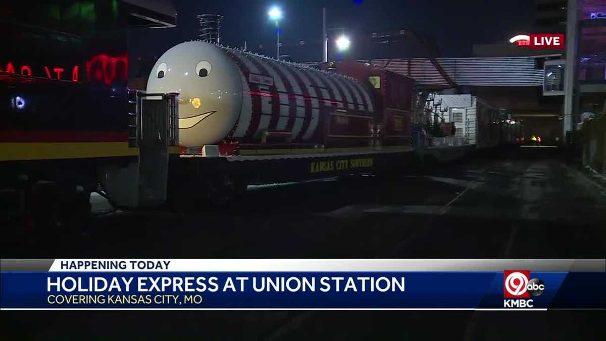 Holiday Express train arrives at Union Station