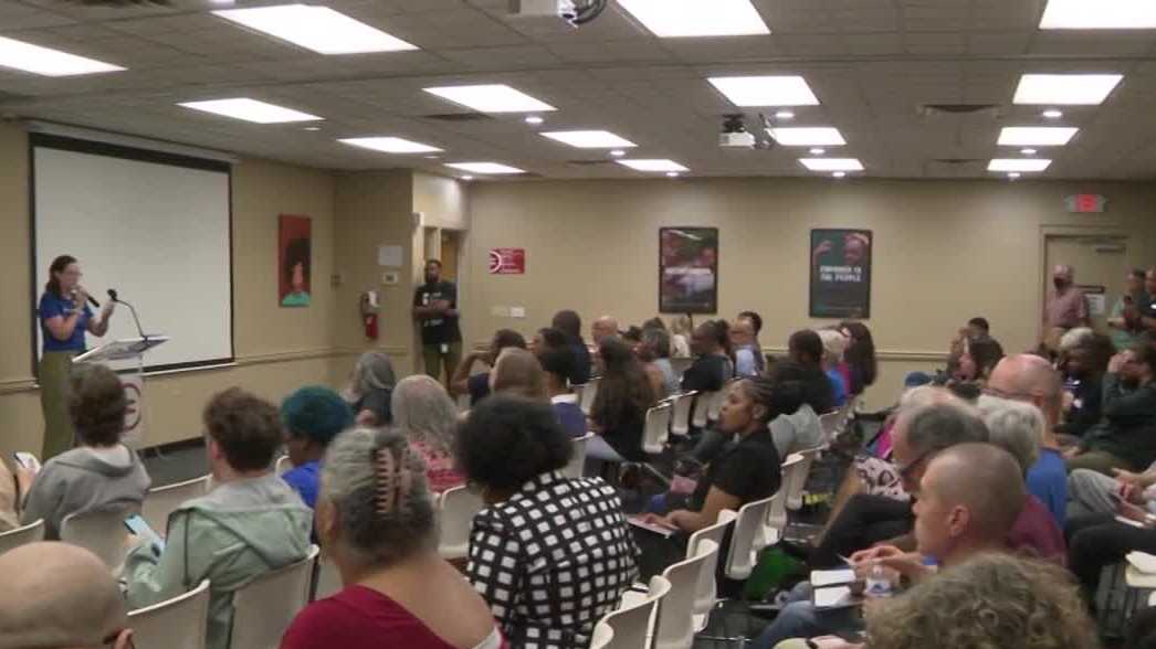 Louisville groups push to make community commitment consent decree law
