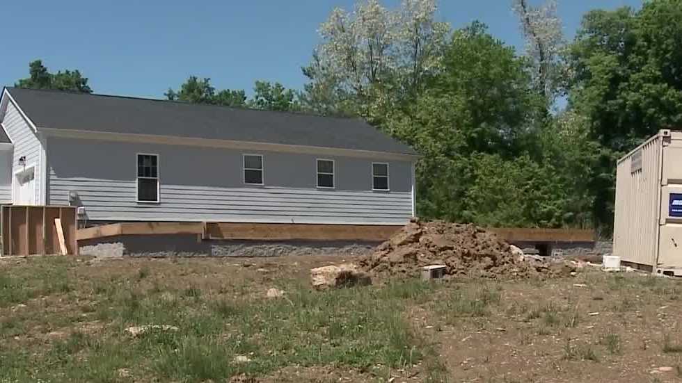 Shutdown fallout in Louisville: Essential services vulnerable, housing ...