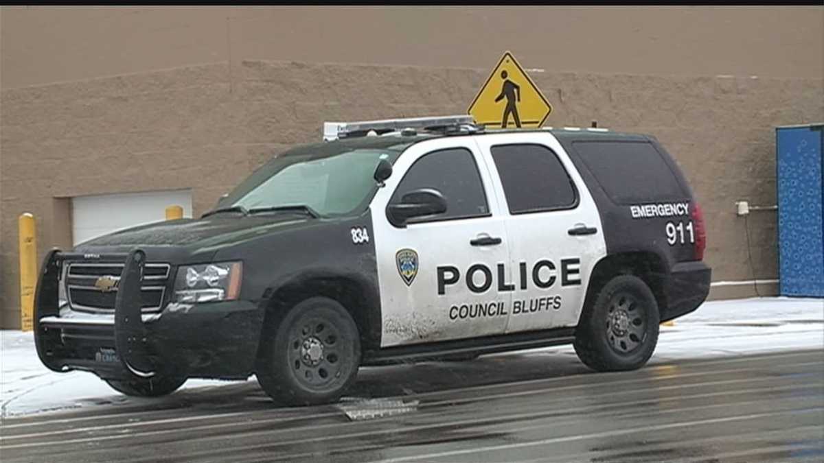 Suspect in custody after Council Bluffs carjacking