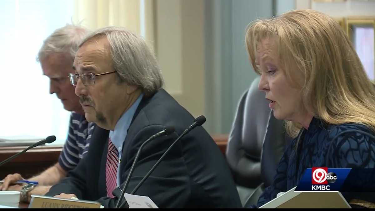 Residents concerned by Clay County Commissioners' executive session meeting