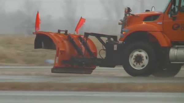 central iowans prepare for ice storm friday night